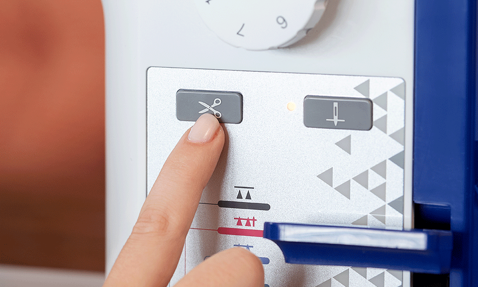 Brother PQ1600S Sewing Machine - Image 3