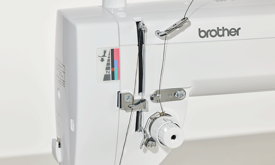 Brother PQ1600S Sewing Machine - Image 2